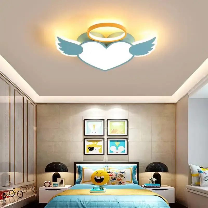 מנורת תקרה לב ורודה דימרית לחדר ילדים