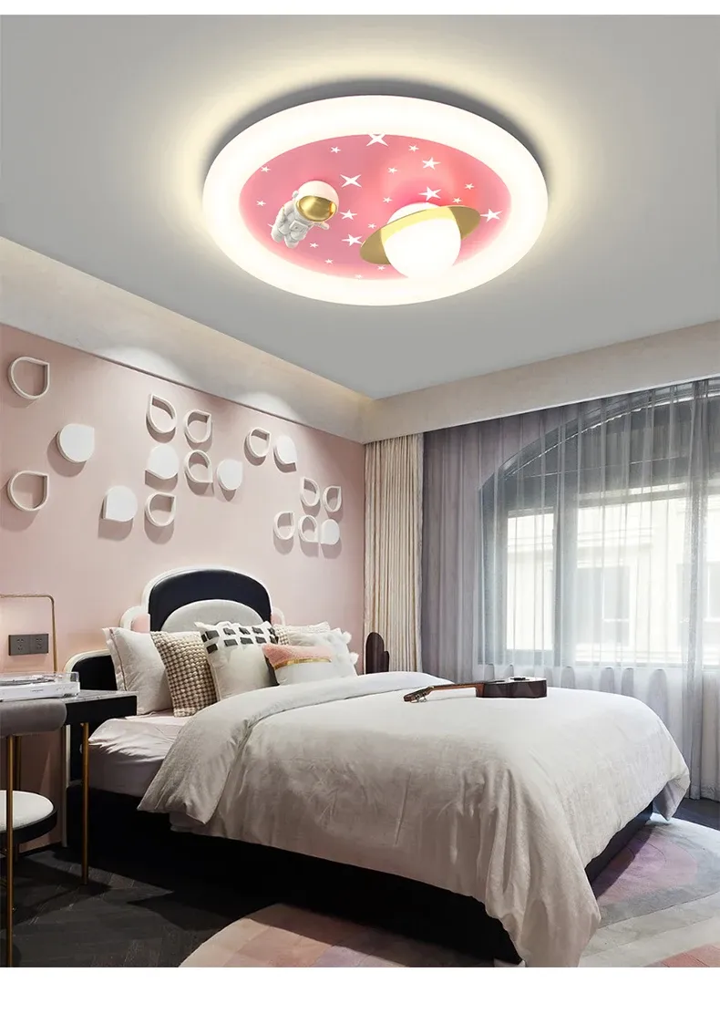 מנורת תקרה ילד חלל וירח כחולה דימרית עם שלט