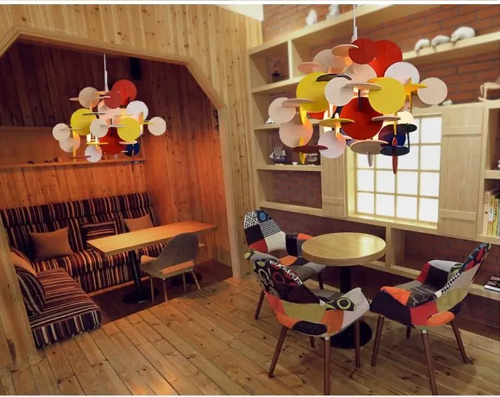 מנורת תלייה קוביות פסטל מעץ לחדר ילדים