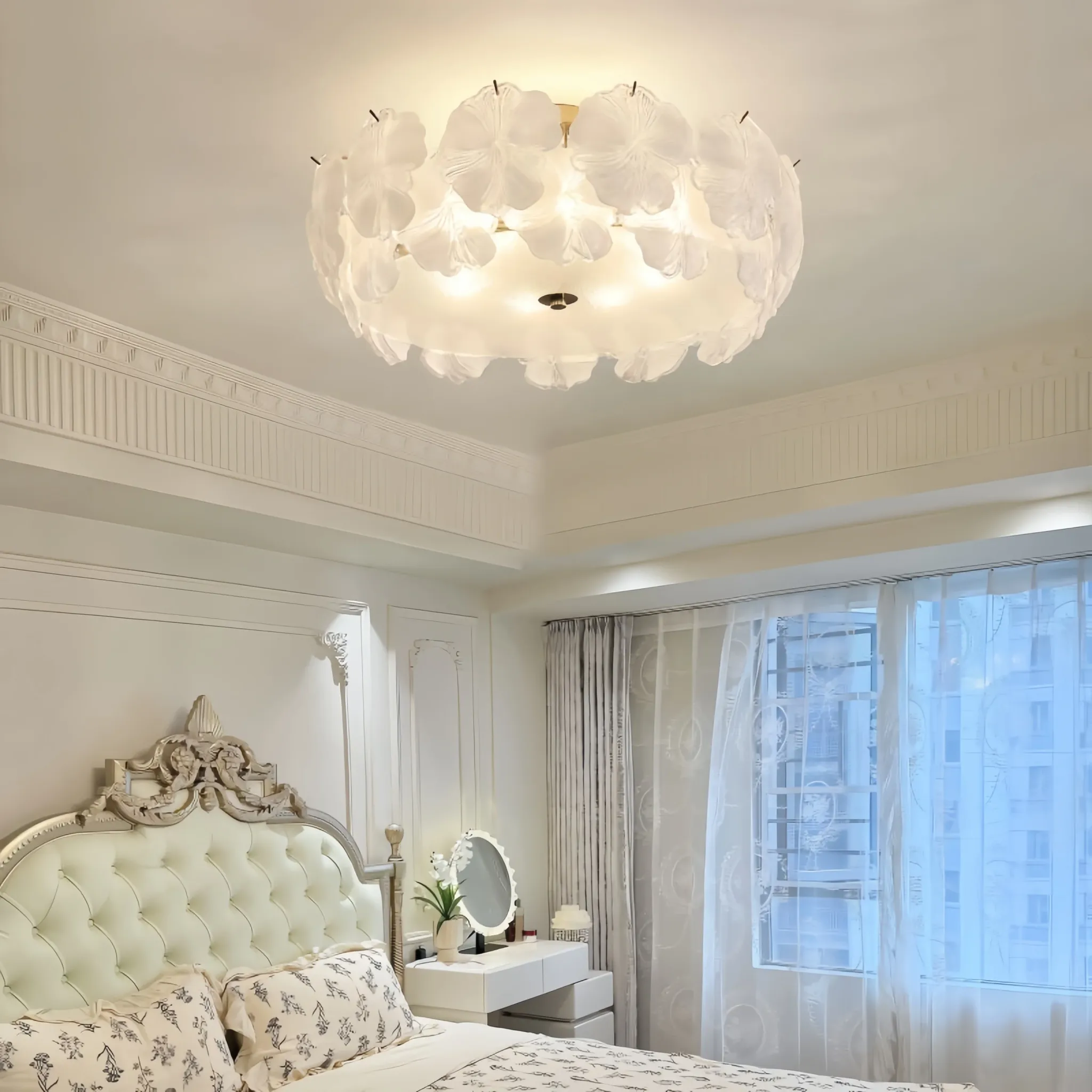 מנורת תקרה פרח זכוכית יוקרתית דימרית לחדר שינה וילדים