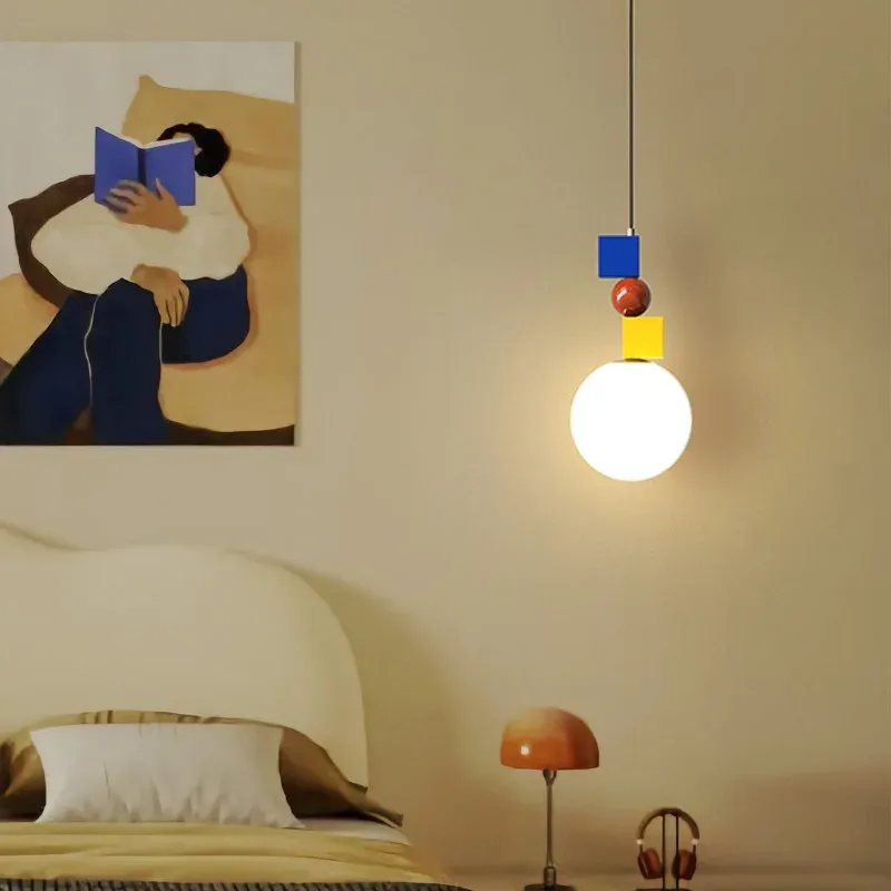 מנורת תלייה קובייה צבעונית ממפיס לחדר ילדים