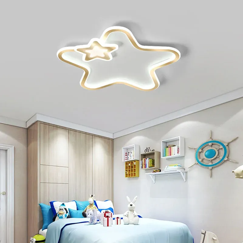 מנורת תקרה כוכב מוזהבת לד דימרית לחללי מגורים