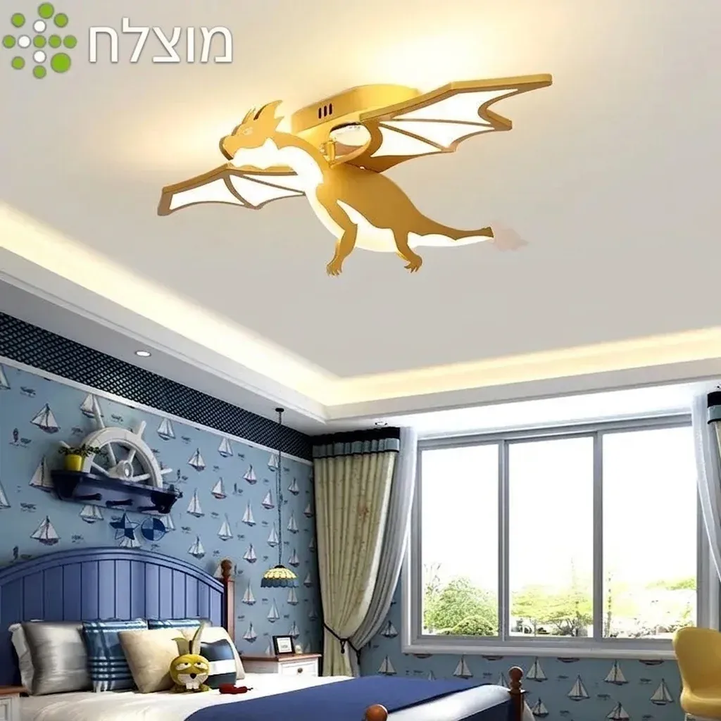 מנורת תקרה דרקון זהוב עם כנפיים