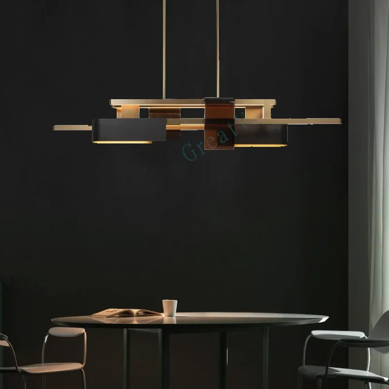 נברשת נירוסטה ליניארית עם עמעום ושלט