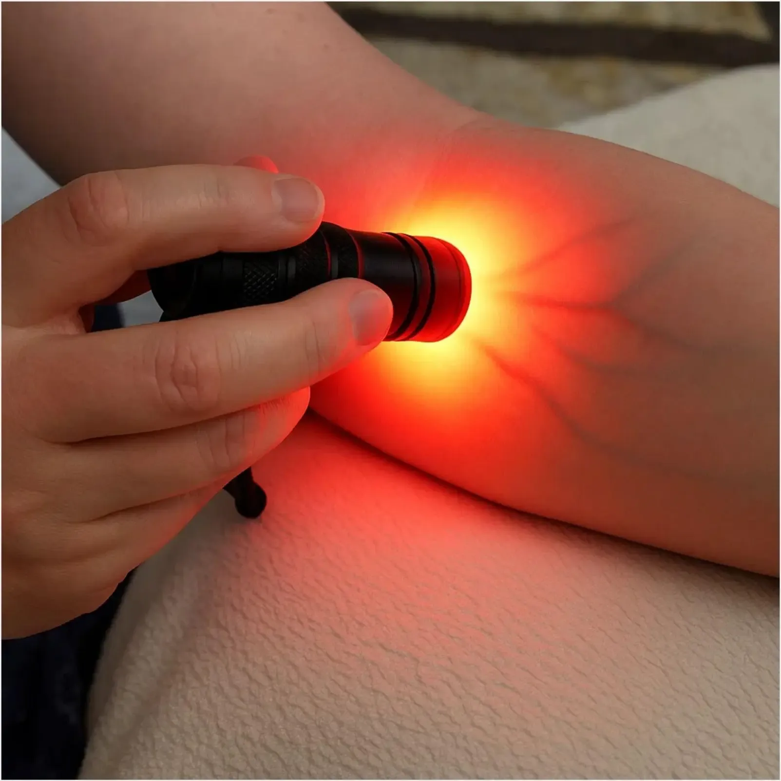 מאתר ורידים אינפרא אדום ידני