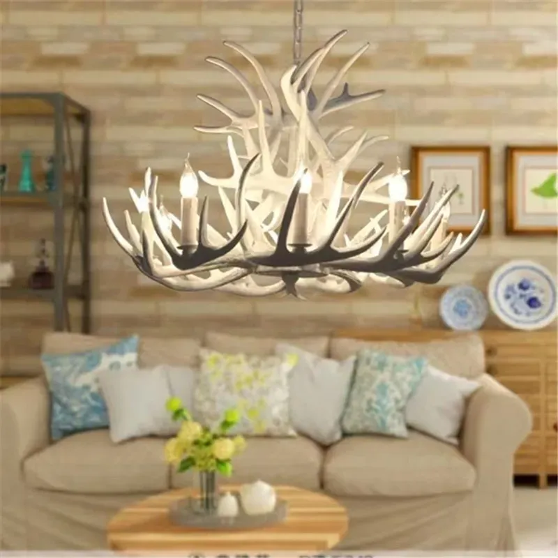 נברשת קרני איילים כפרית בגוון חום לבן