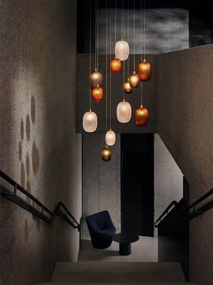 נברשת זכוכית מעושנת עם תאורת ג'י 9