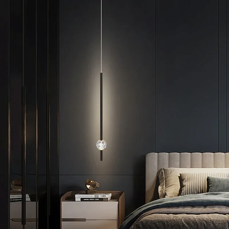 מנורה תלויה קריסטל נורדית קומפקטית