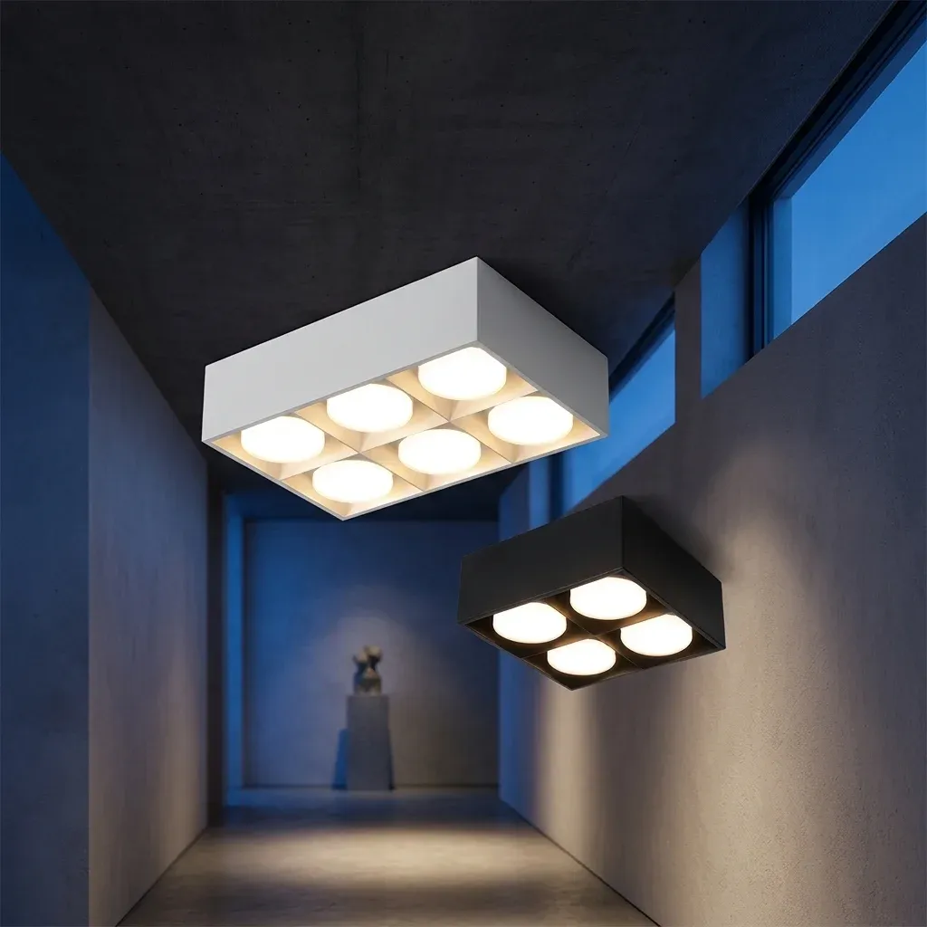 דאונלייט דו-גווני מותקן במסדרון מודרני