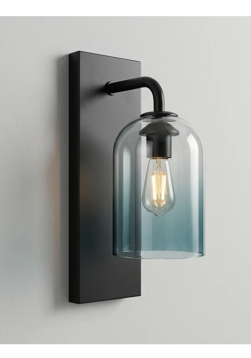 מנורת קיר שחורה עם זכוכית שקופה