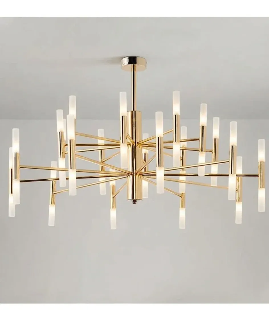 נברשת אר דקו זהובה עם זכוכית חלבית