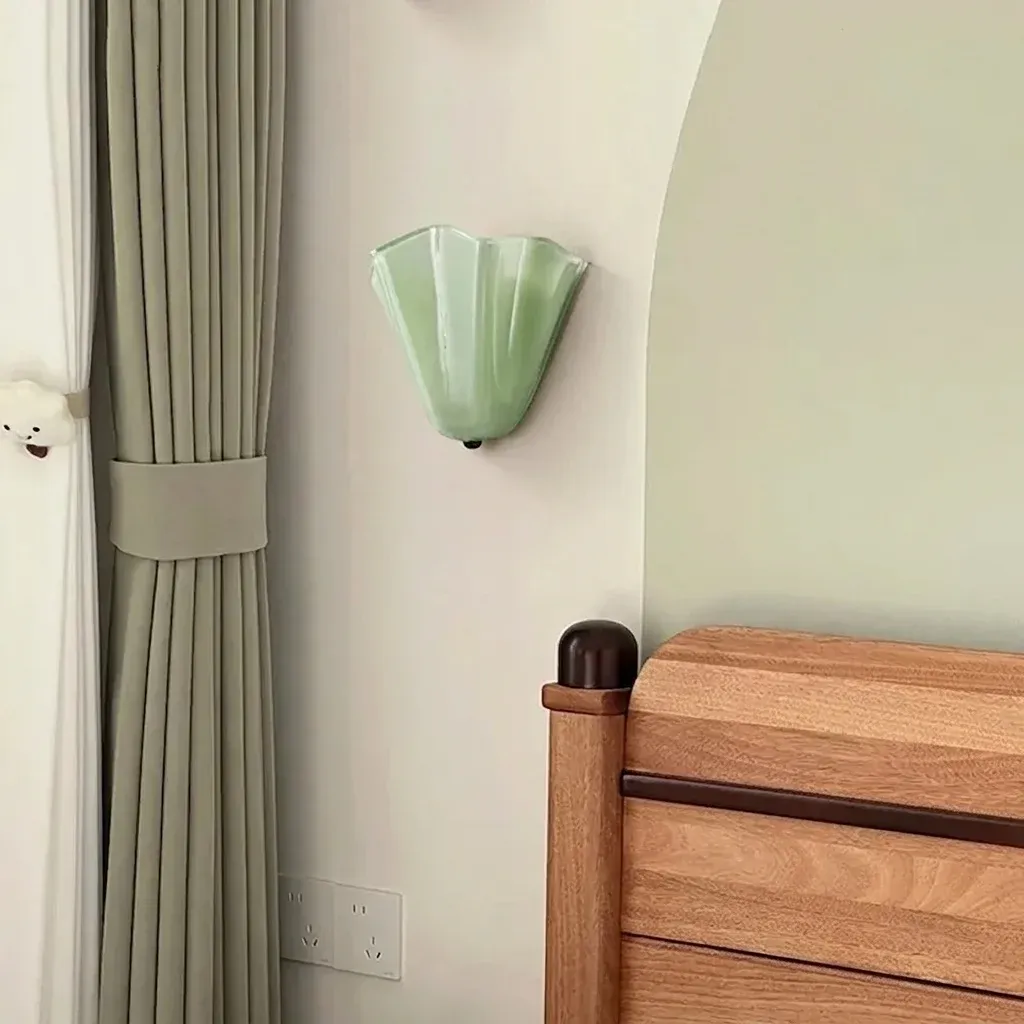 מנורת קיר זכוכית וובי סאבי ירקרקה