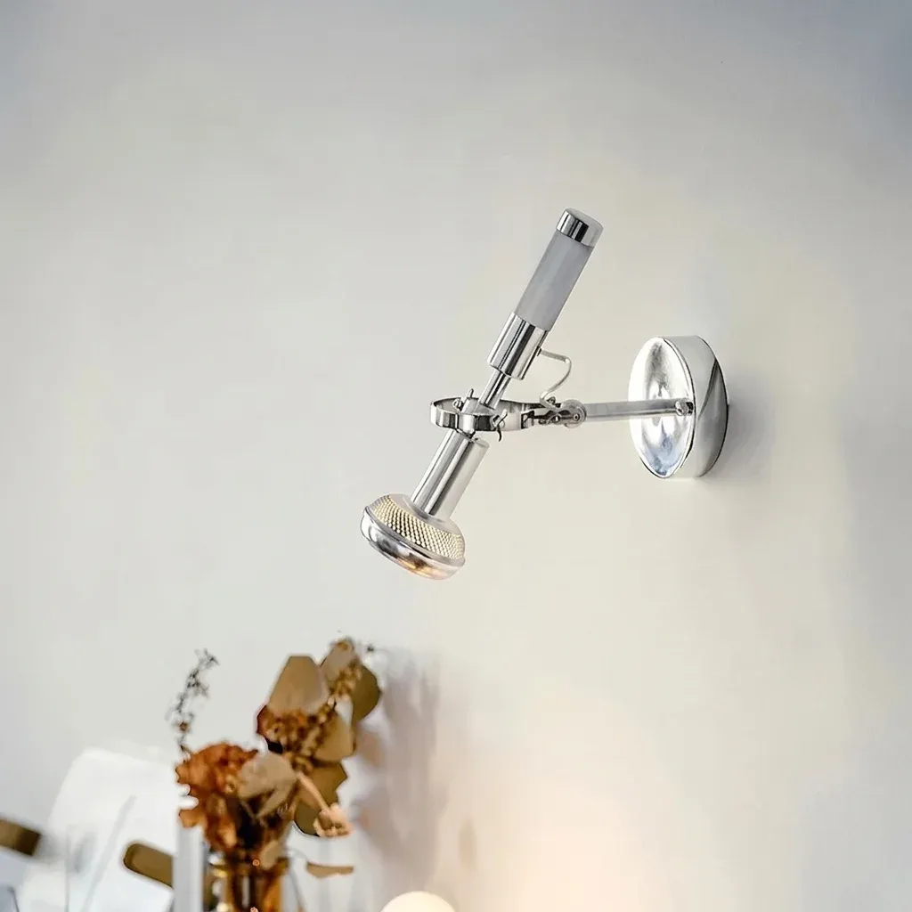 מנורת קיר לד כסופה מתכווננת