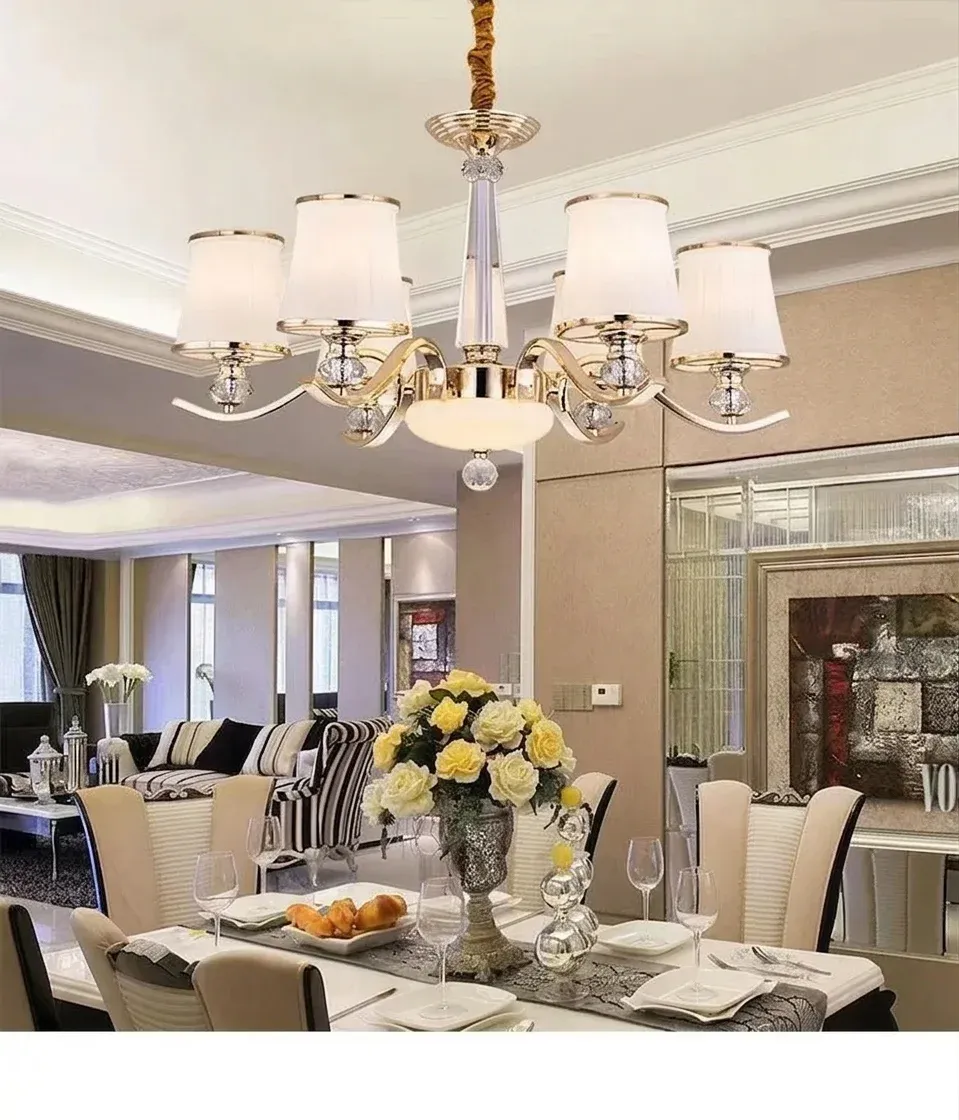 נברשת קריסטל זהב יוקרתית עם שישה קנים