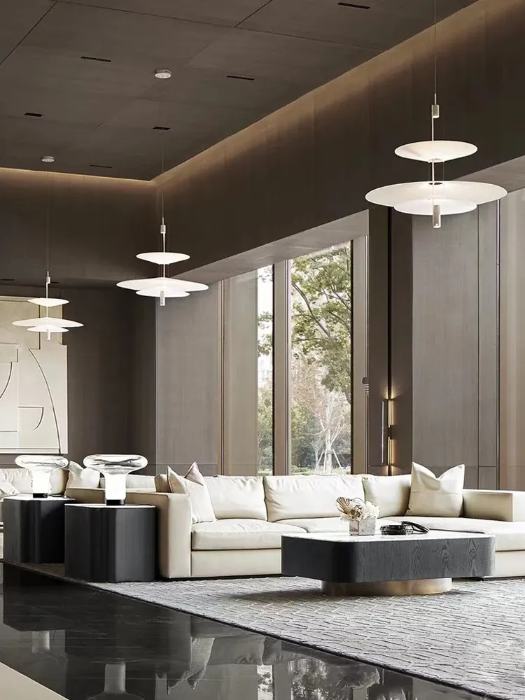 נברשת אקרילית מינימליסטית לחלל מגורים