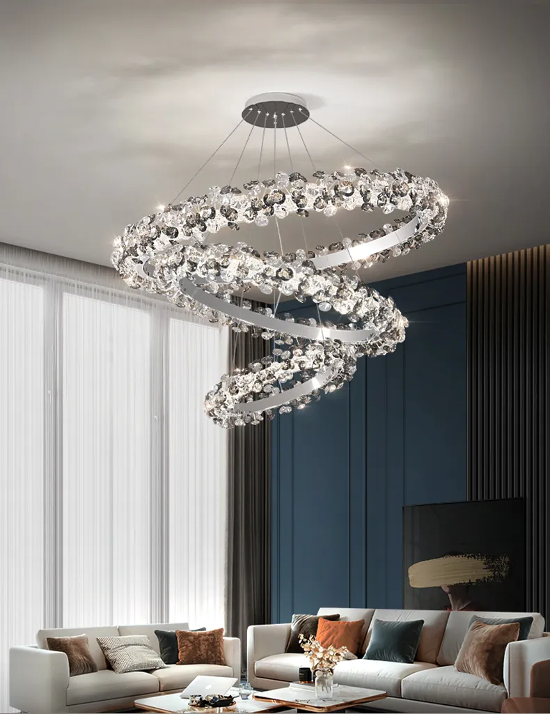 נברשת תלויה עגולה עם פרחי קריסטל