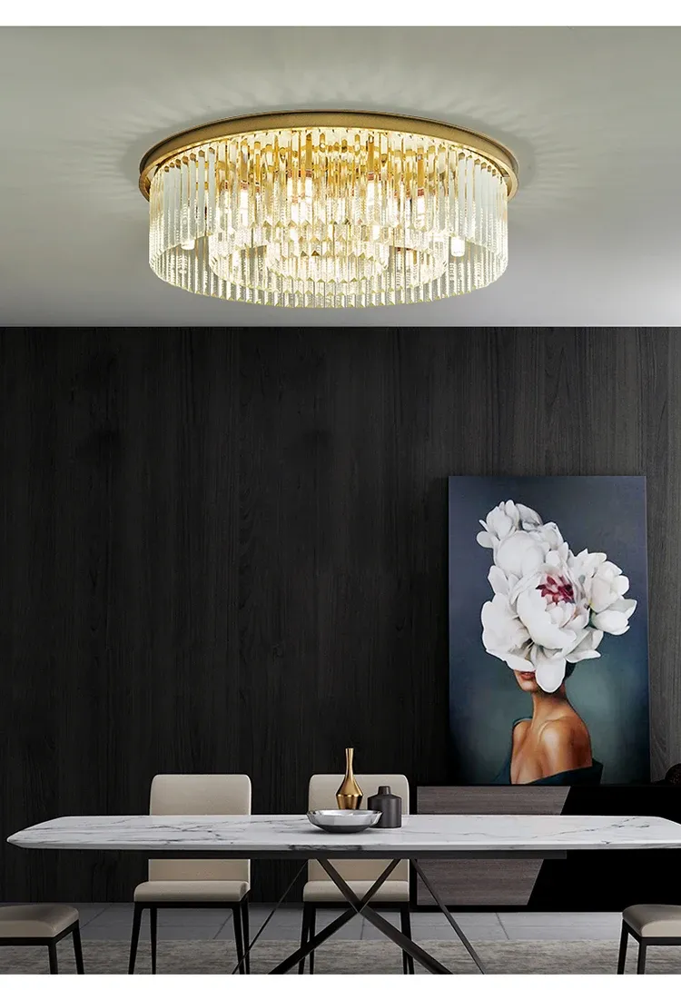 נברשת קריסטל עגולה מוזהבת לתקרה