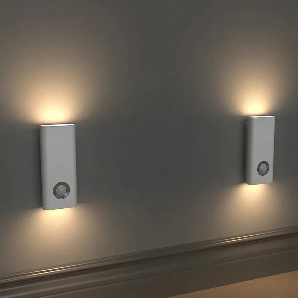 מנורת חיישן תנועה אפורה עם אור חם