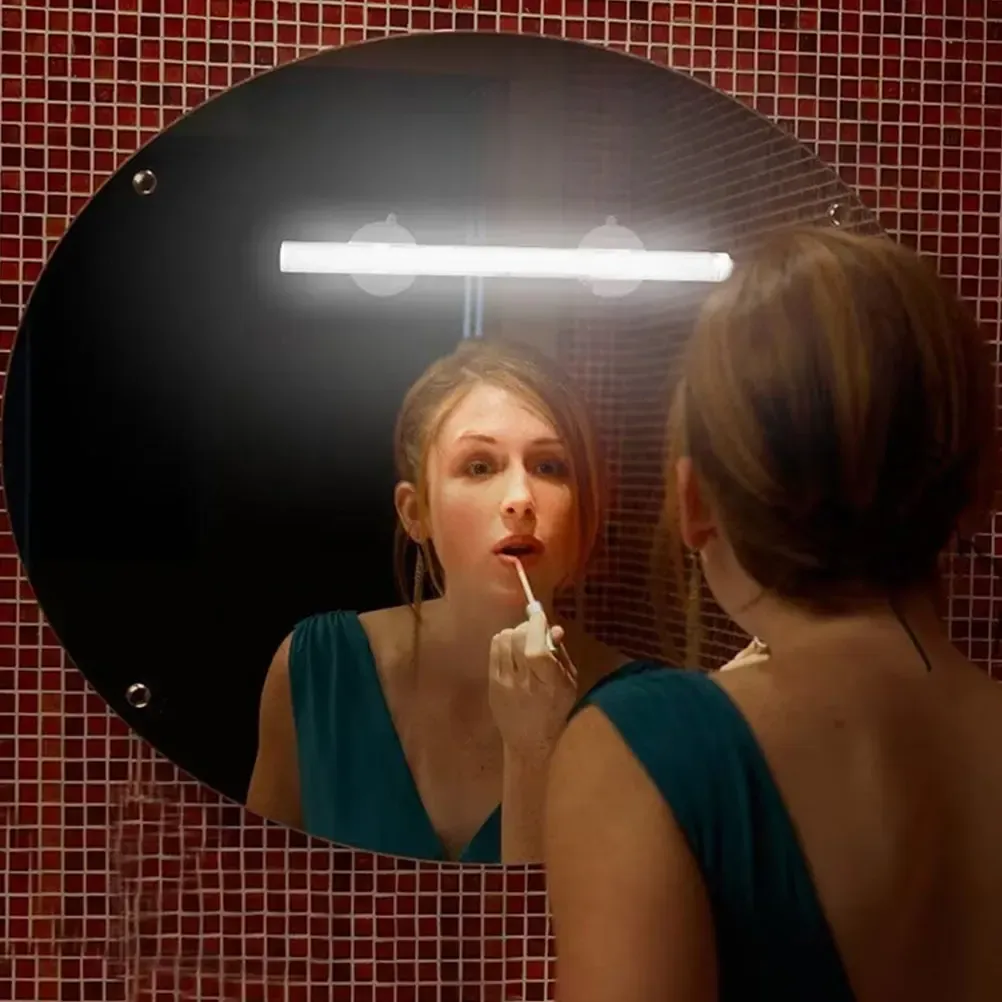 פס תאורה נטען בכוס יניקה למראה