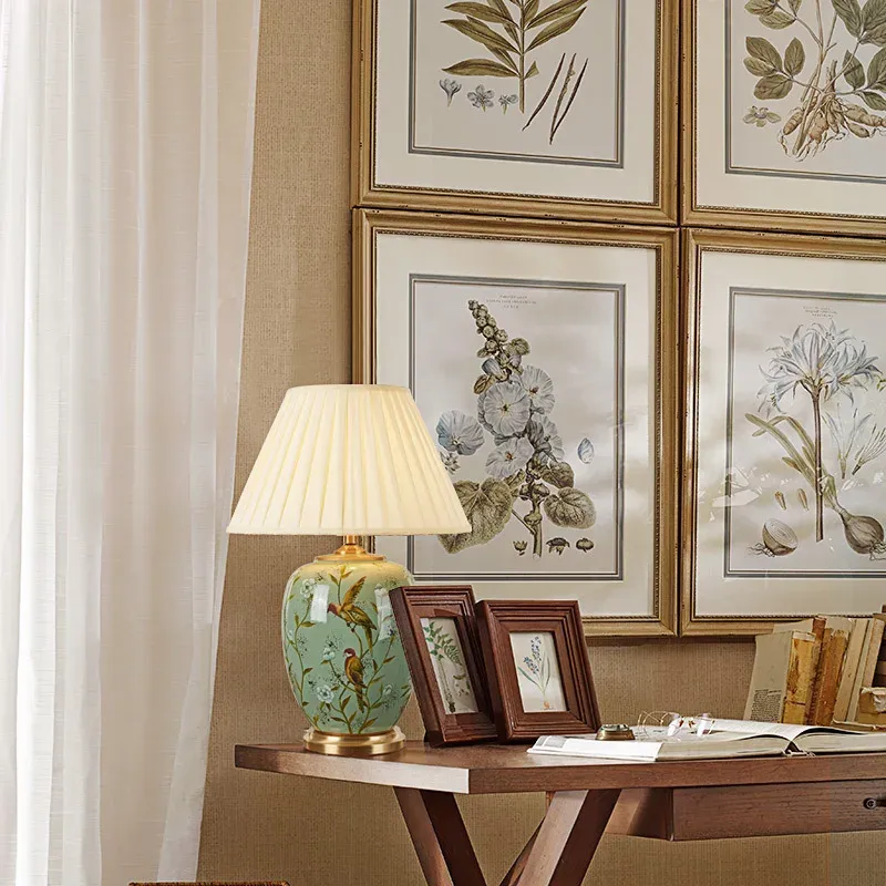 מנורת שולחן סלונית אמריקאית יוקרתית