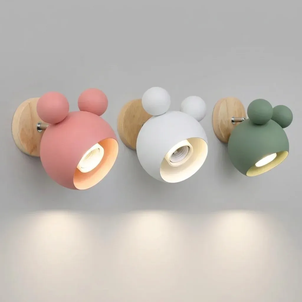 מנורת קיר לילדים בסגנון מיקי