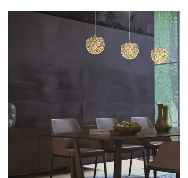 נברשת קריסטל קוית לחדר שינה