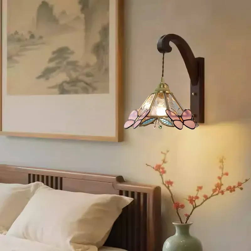 מנורת קיר רטרו זכוכית עץ בסגנון אר דקו