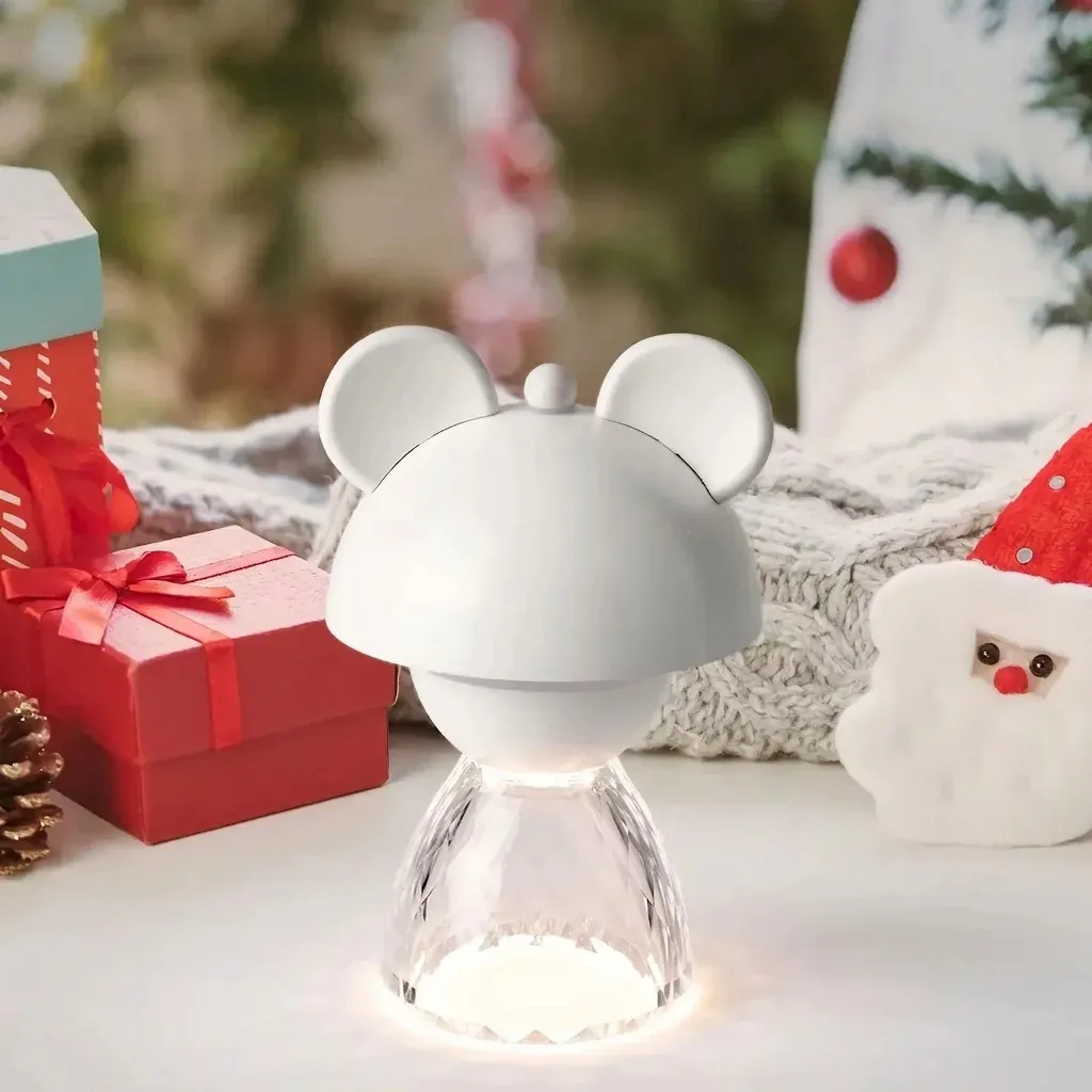 מנורת לילה דובון לבנה עם בסיס שקוף