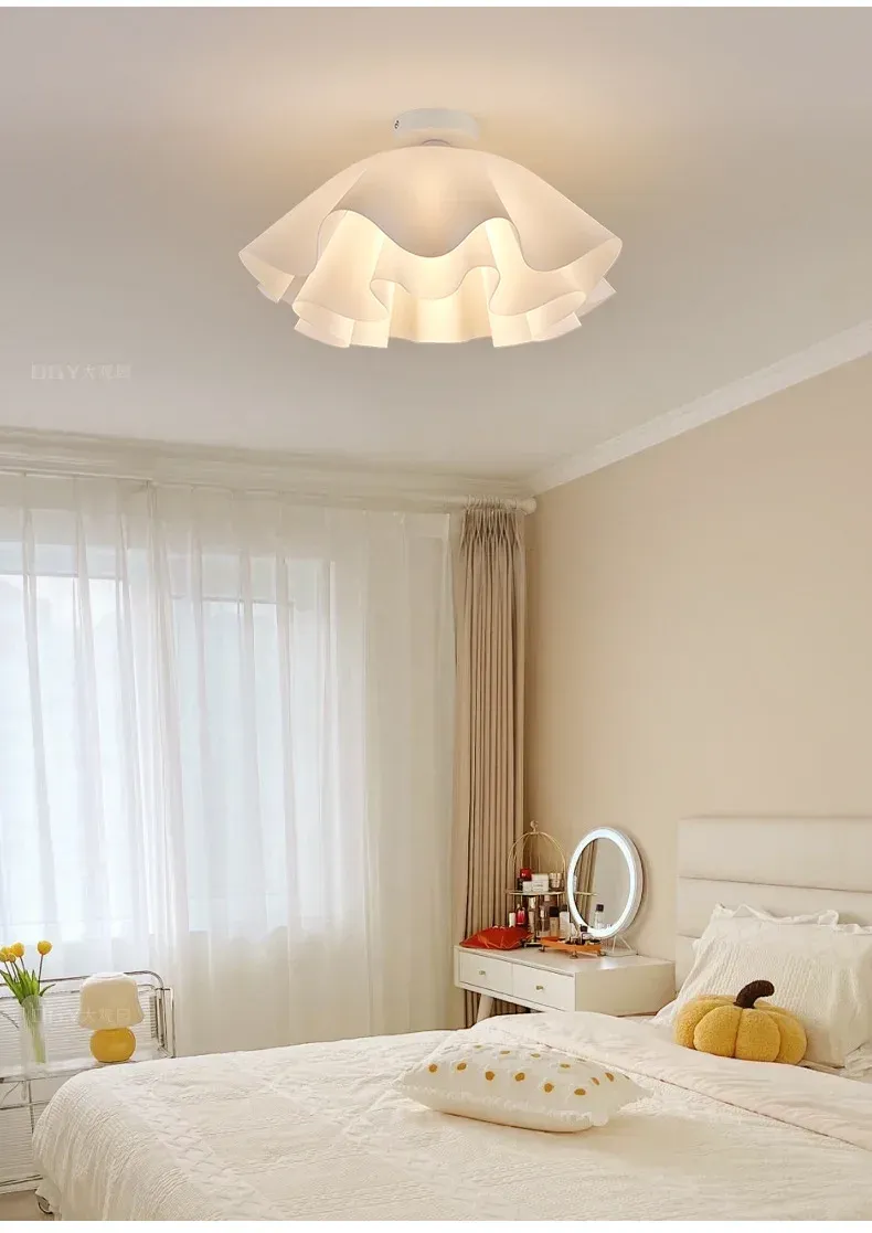 מנורה תלויה ברזל מינימליסטית בסגנון צרפתי חמים