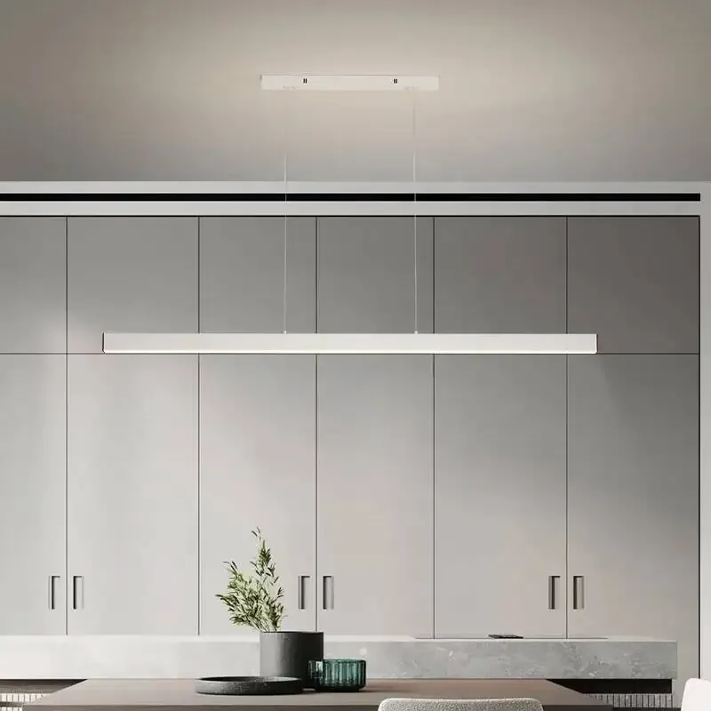 נברשת לד מינימליסטית עם שלט ועמעום