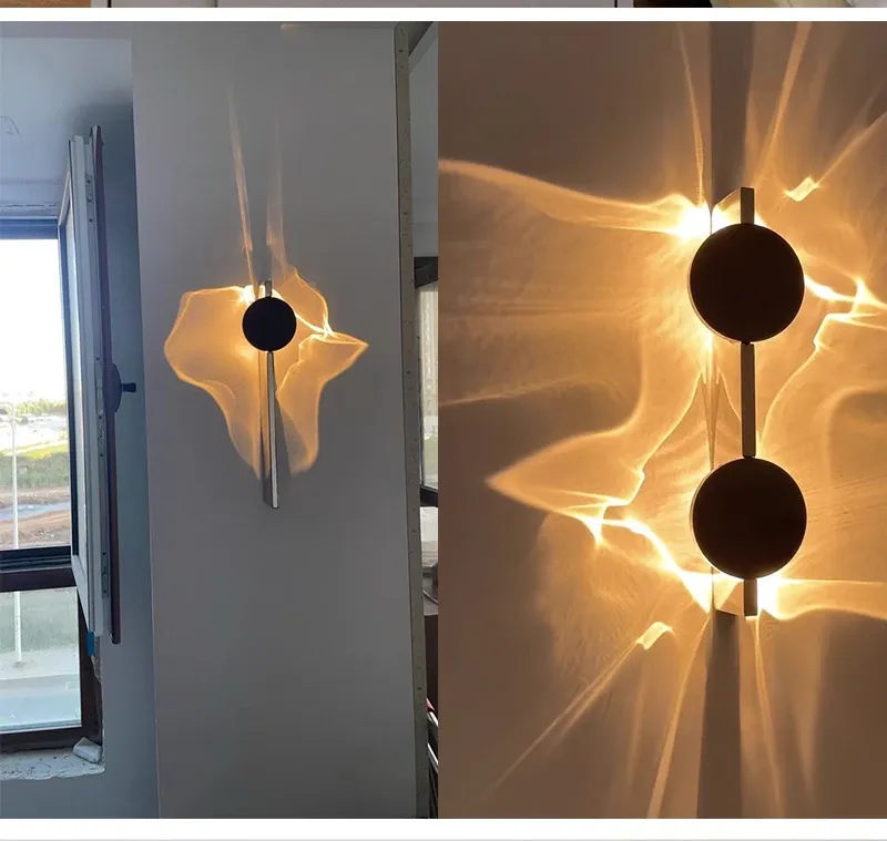 מנורת קיר לד מסתובבת בגימור מתכתי