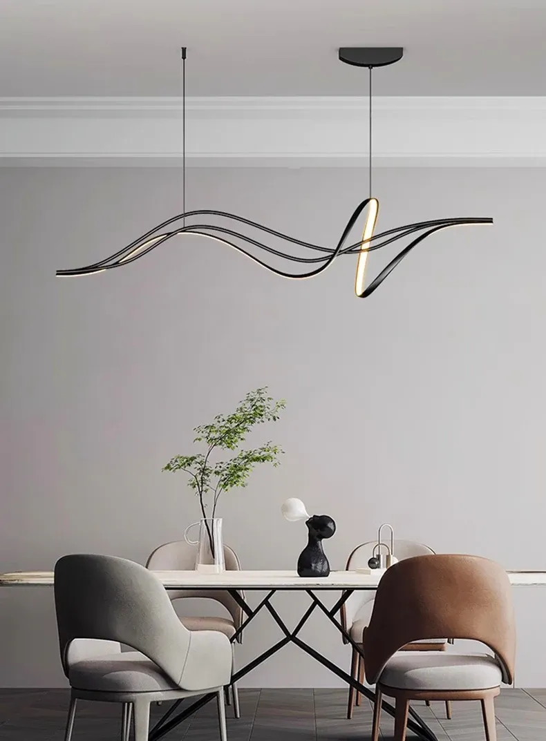 מנורה תלויה פסים מודרנית עם עמעום ושלט