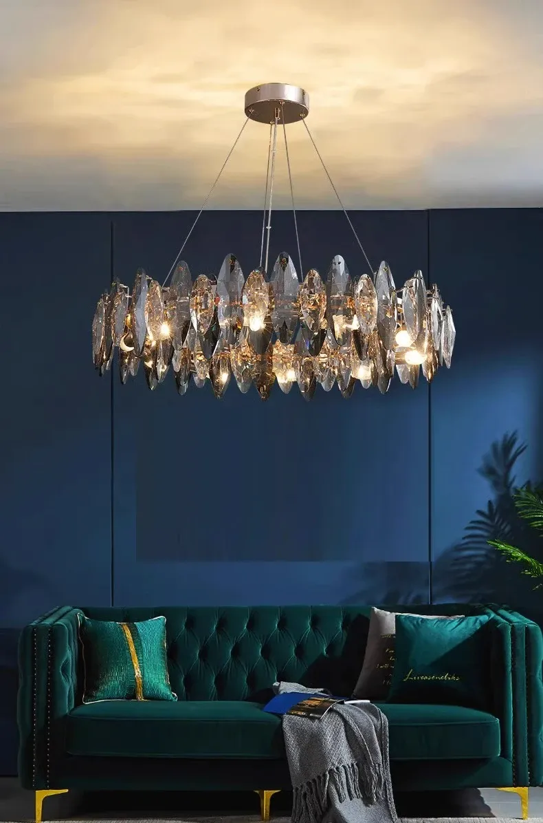 נברשת קריסטל מודרנית עם עמעום ושלט