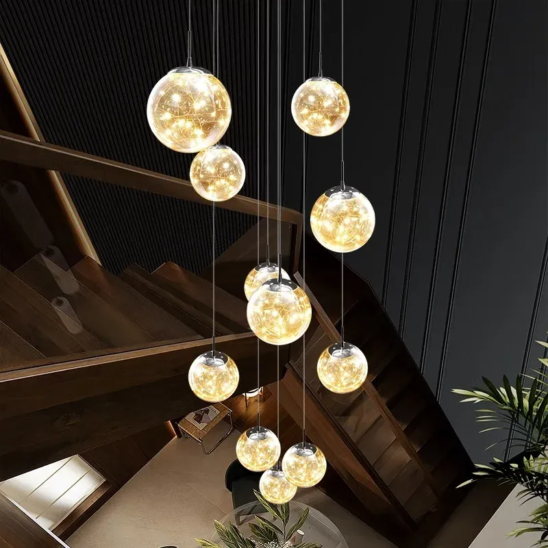 נברשת תלויה רב ראשית למדרגות ולסלון