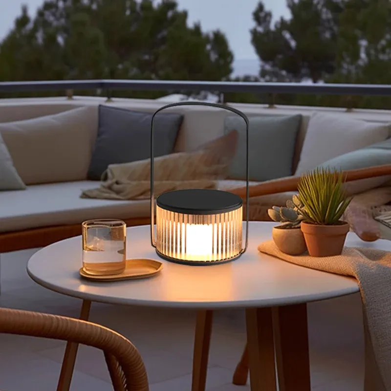 מנורת אווירה סולארית נטענת לגינה ולמרפסת