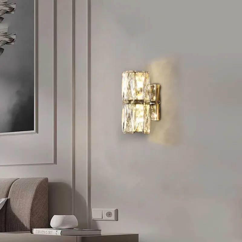 מנורת קיר קריסטל מוזהבת מנירוסטה