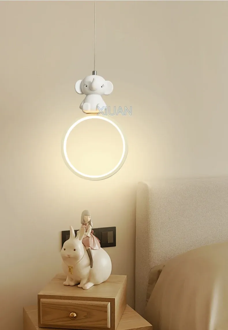 מנורת תלייה פיל לבן לד לחדר ילדים