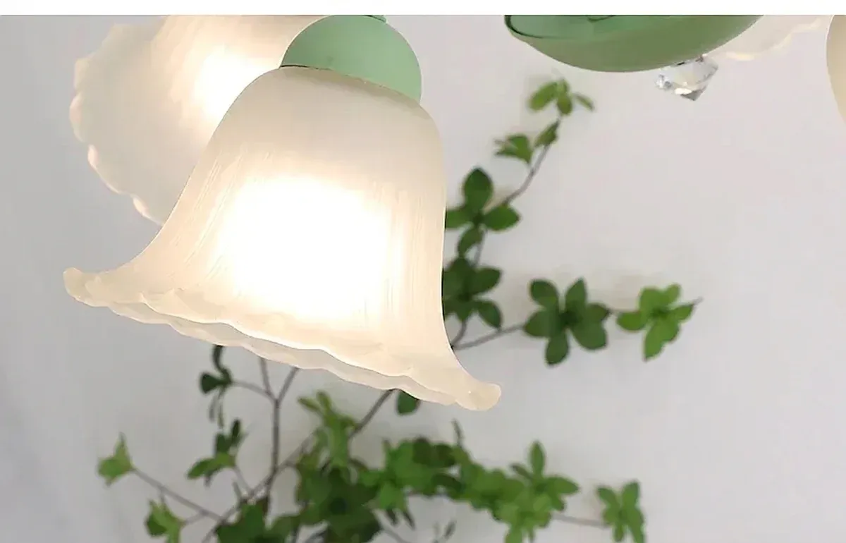 נברשת שושנת העמק שמנת עם 8 בתי נורה