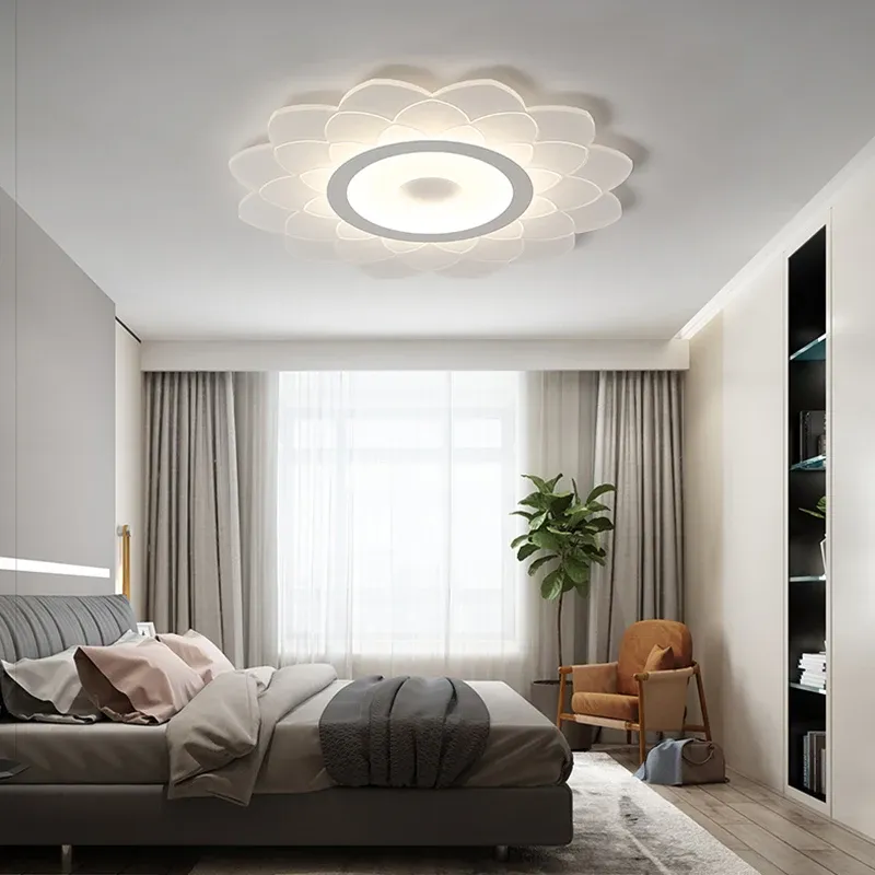 מנורת תקרה לוטוס לד דימרית בגוון שנהב