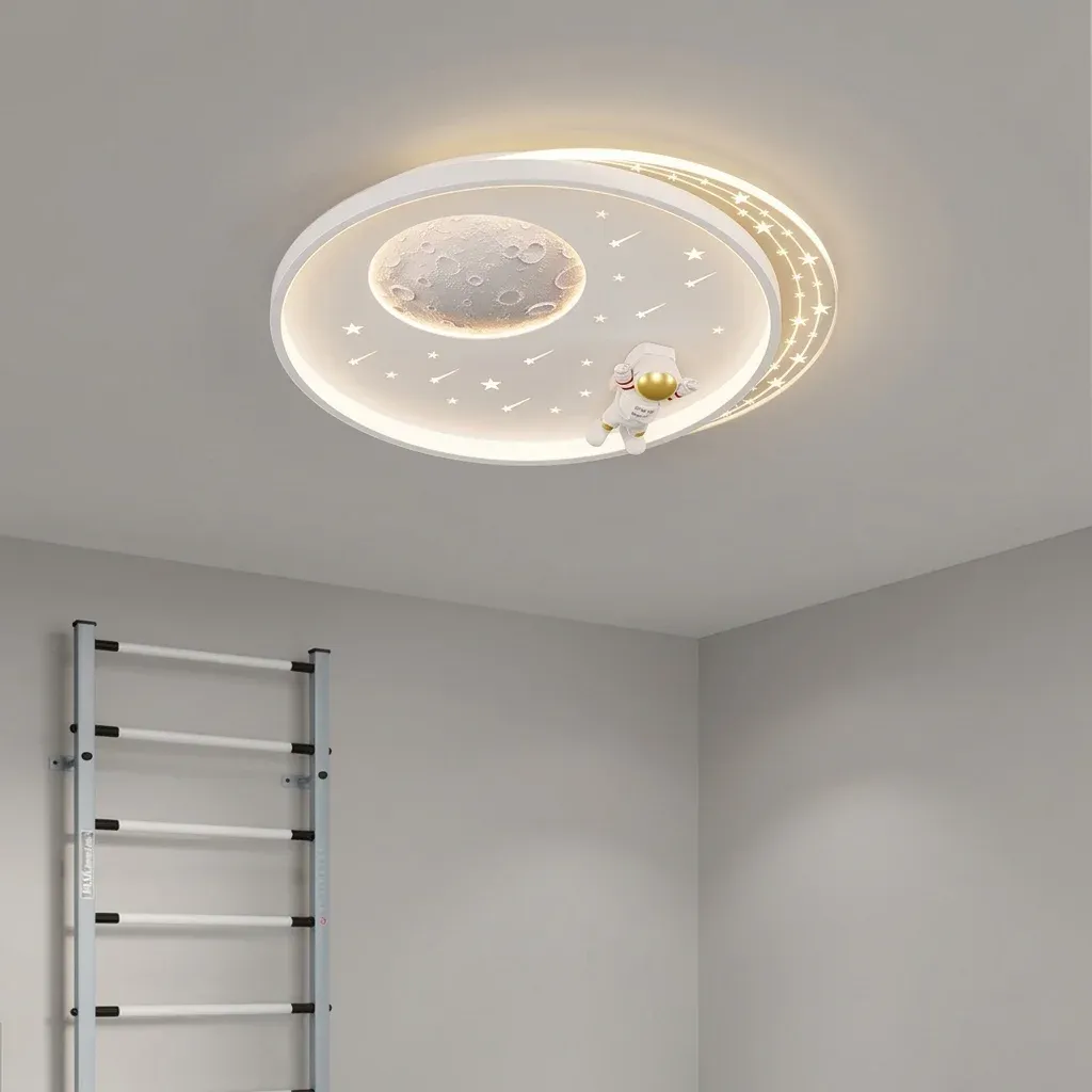 מנורת תקרה ירח וכוכבים עם אסטרונאוט