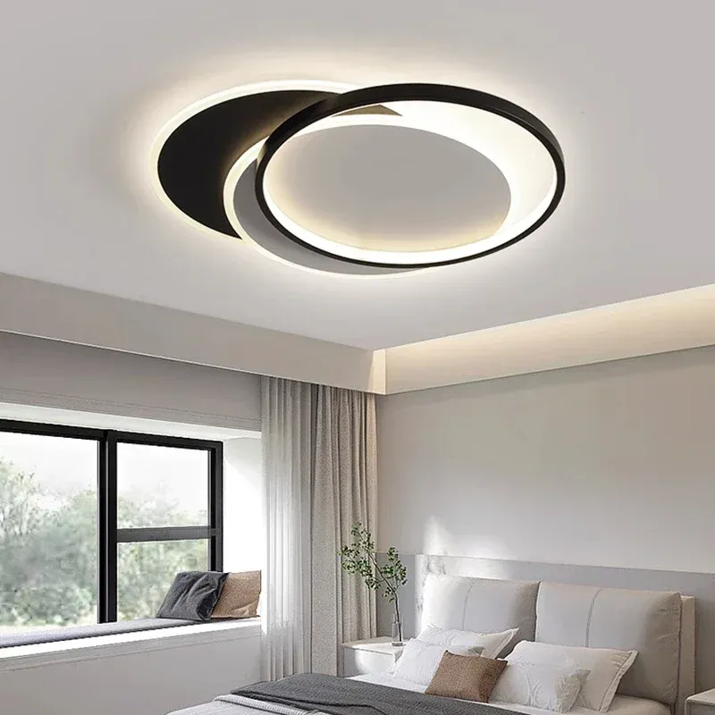 מנורת תקרה לד מינימליסטית שחורה עם שלט