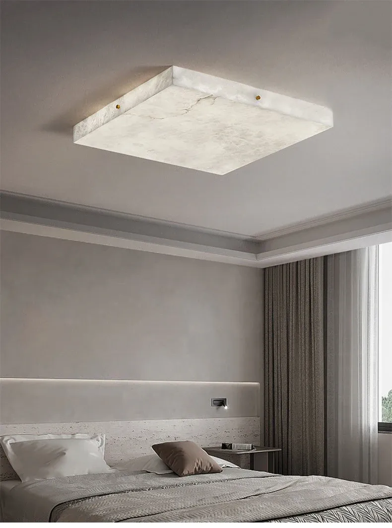 מנורת תקרה מרובעת נחושת ושיש לחללים אינטימיים