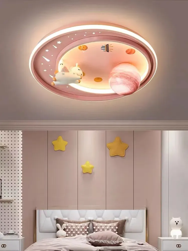 מנורת תקרה פגסוס ורוד דימרית עם שלט לחדר ילדות