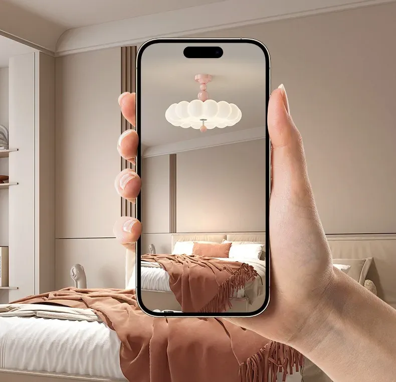 מנורת תלייה בועות פרח בגוון שמנת לחדר ילדים