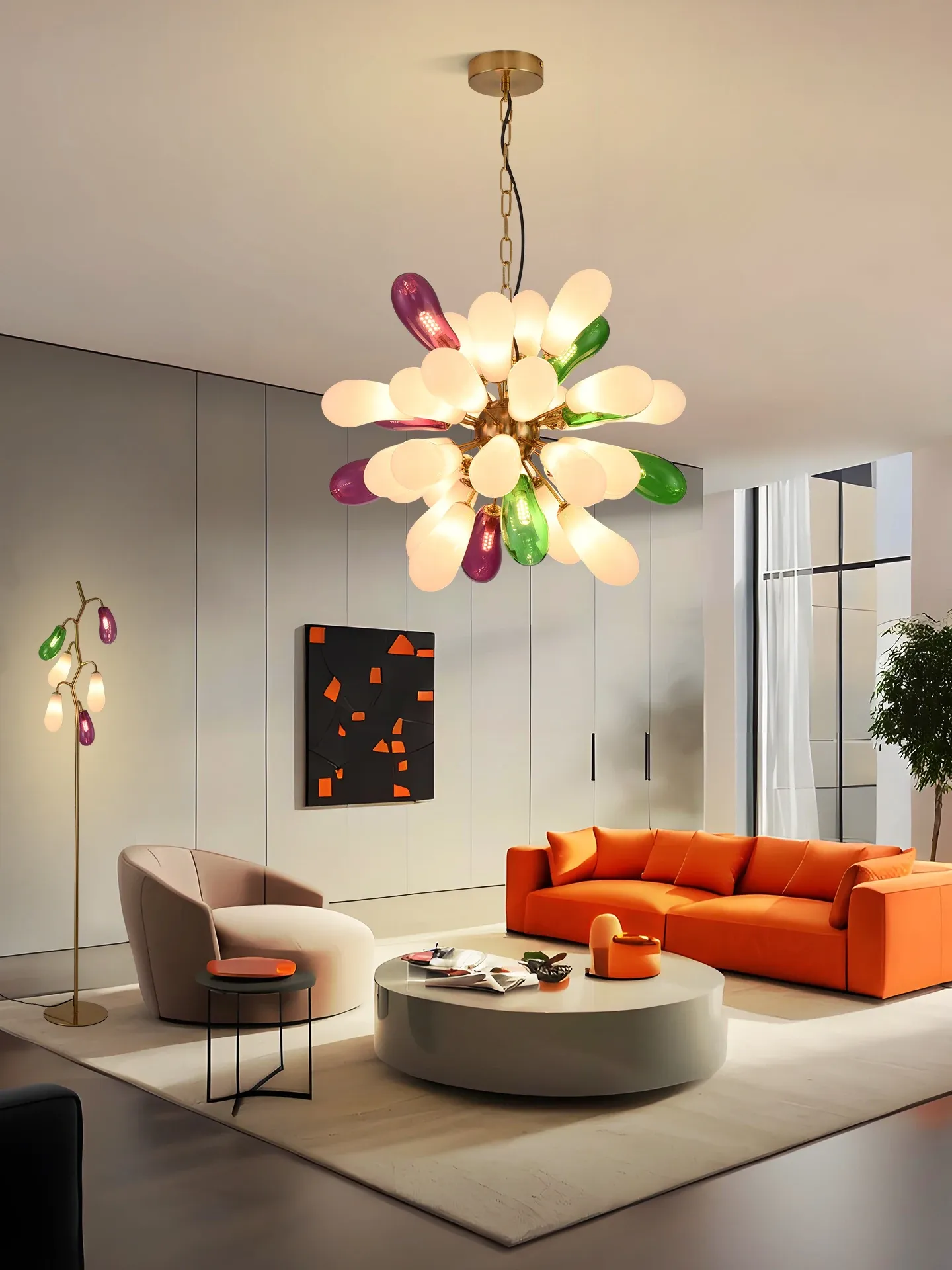 נברשת טיפה מקרון מזכוכית בגימור נחושת מלוטשת