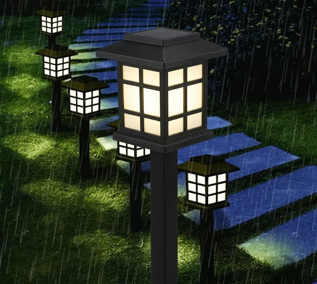 פנס שביל סולארי דמוי בית שחור