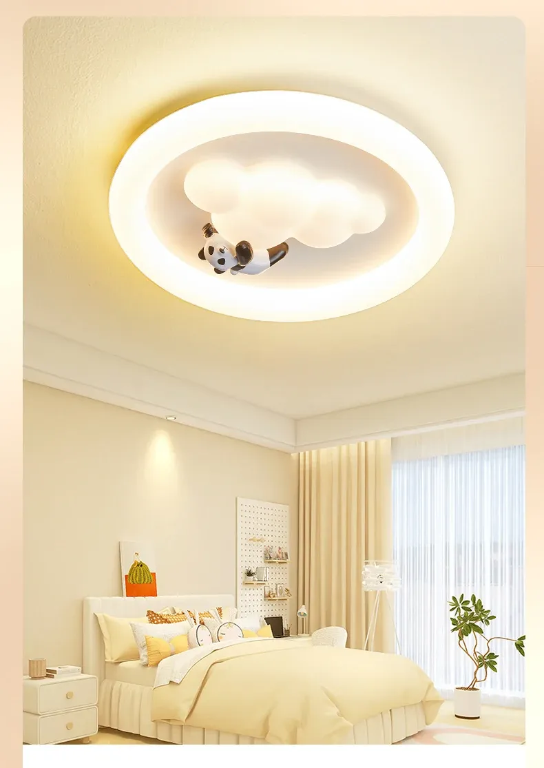 מנורת תקרה עגולה לבנה עם דמויות חיות לחדר ילדים