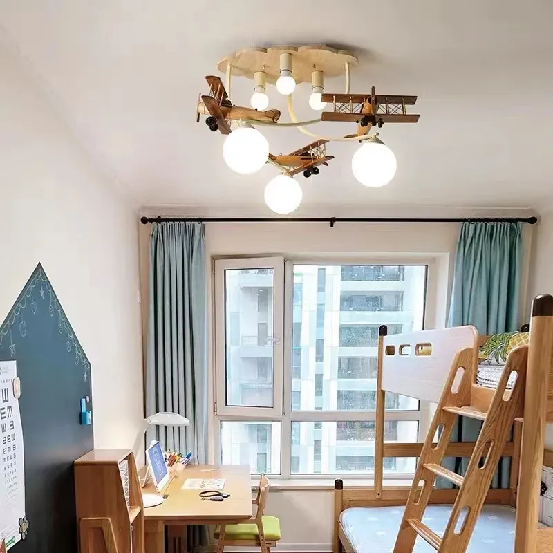 מנורת תקרה מטוס עץ לילדים עם נורת לד מתחלפת