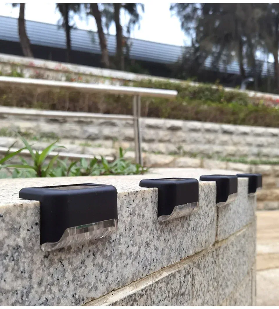 סט תאורת מדרגות סולארית לד חיצונית