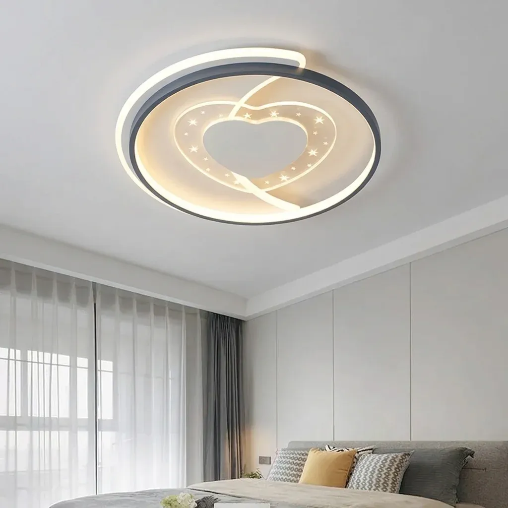 מנורת תקרה לבנה לב וירח